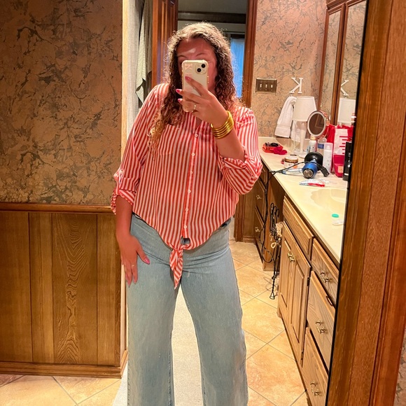 Striped button blouse - Picture 2 of 2